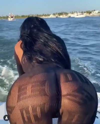 🤦🏾&zwj;♂️