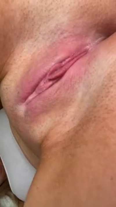 If you’re working today, enjoy some pussy!