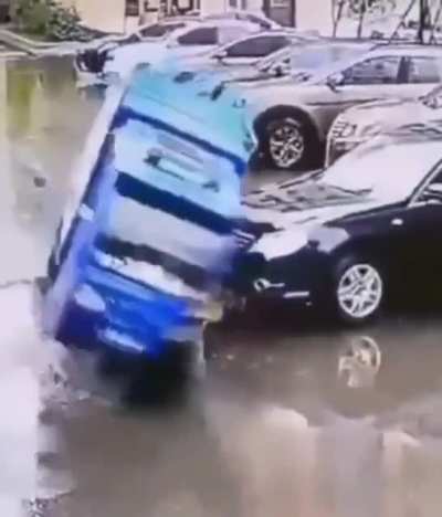 Avoiding a car crash perfectly