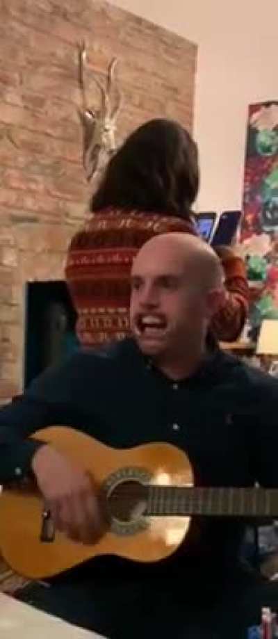 2 hours into drinks and he gives you this performance...