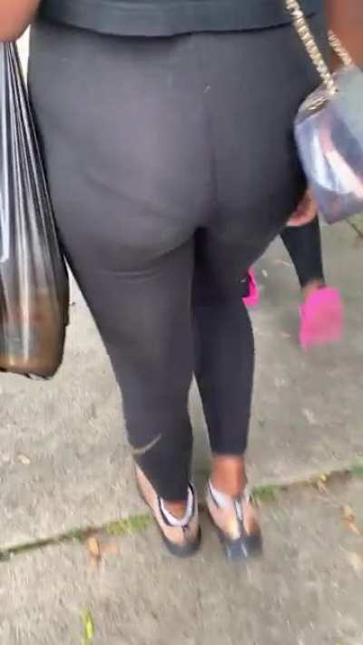My sexy cousins ass