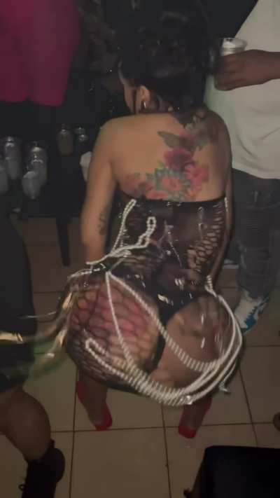Cardi B Twerking