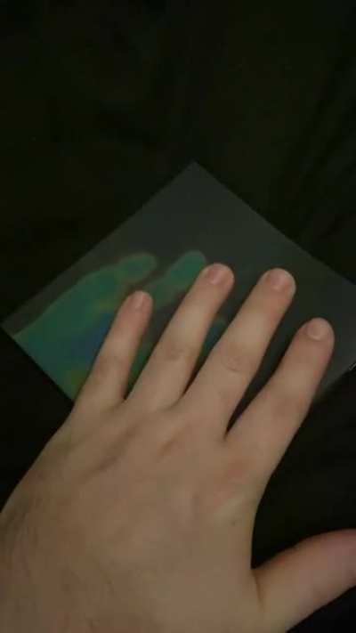 Colour changing paper