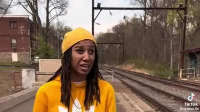 LET HER COO(KKK)