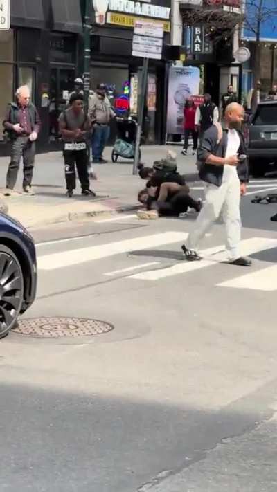 Philadelphia man fights back after being assaulted by homeless man