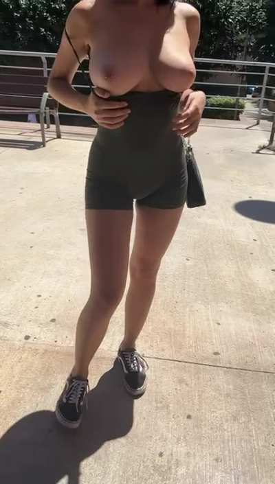 Flashing outdoors to make your day better [reveal]