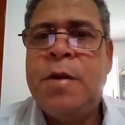 Alguma coroa do grupo interessada?