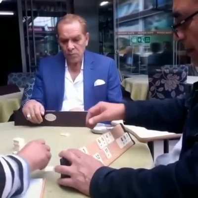 Atat&uuml;rk, Abd&uuml;lhamid'in verdiği toprakları kolay y&ouml;nden almaya &ccedil;alışıyor.