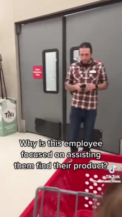 &ldquo;I&rsquo;m a customer just like you b!tch&rdquo;