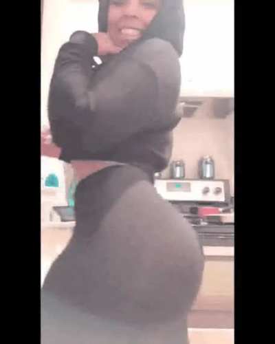 Raven Loso (@ravieloso)
