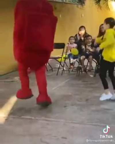 la fiesta del amogus