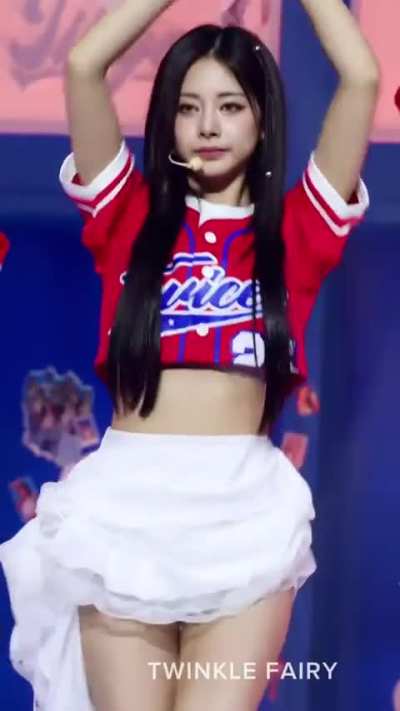 TWICE - Tzuyu