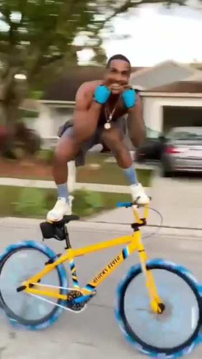 Mane who’s man is this?