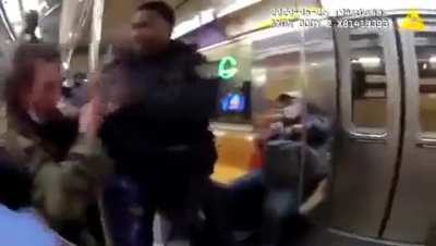 Cop on the subway resorts to violence