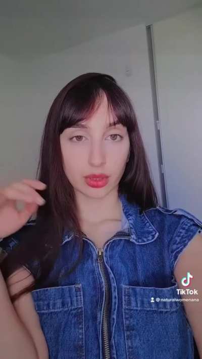 Girl tits
