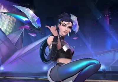 *Blows kiss* gif version