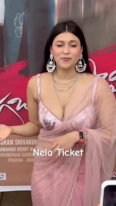 Mannara Chopra 
