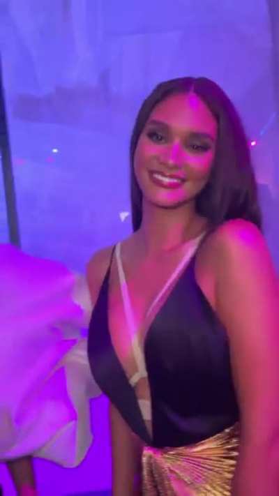 Megan Young, Pia Wurtzbach, Catriona Gray & Kylie Verzosa
