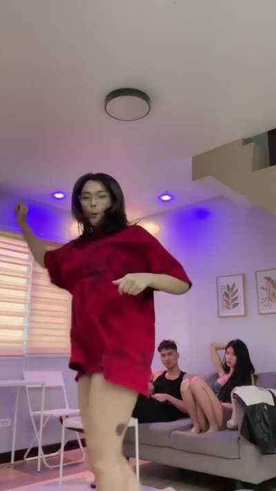 Jeila Dizon