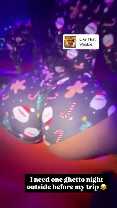 her ass so fat 😩