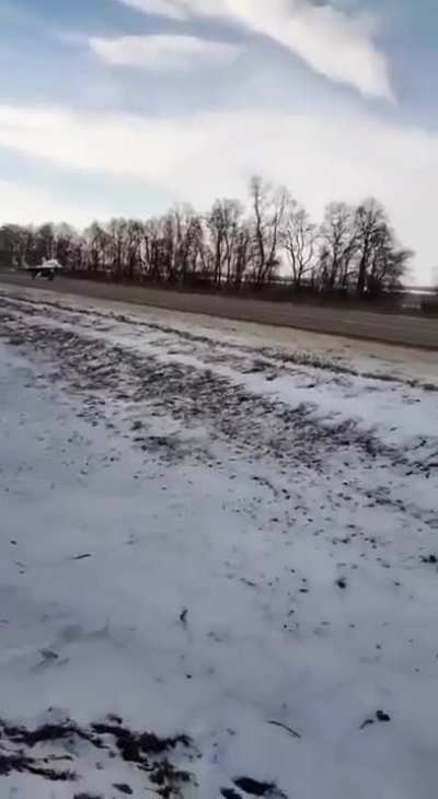 Ukrainian SU-27 and MIG-29 launching from a highway