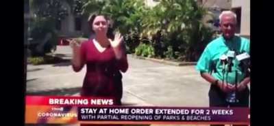 This sign interpreter is phenomenal