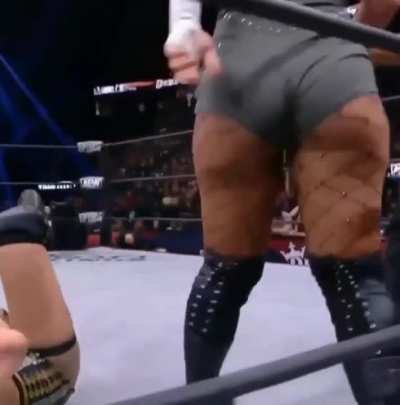 Toni Storm 