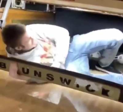 Bowling for stupid prizes