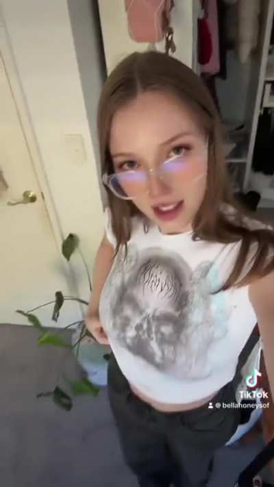 @bellahoney43