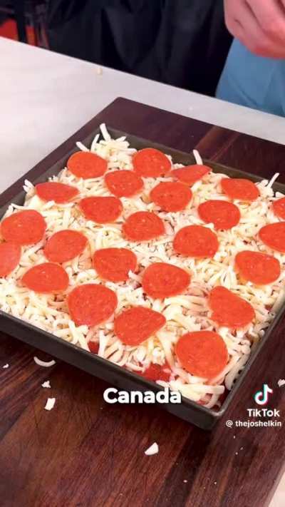 &ldquo;Stuffed Crust&rdquo; Detroit Style