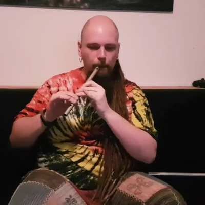 My interpretation of Tom Bombadils Song from Lord of the Rings. Hope you enjoy