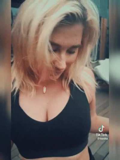Kesha Rose