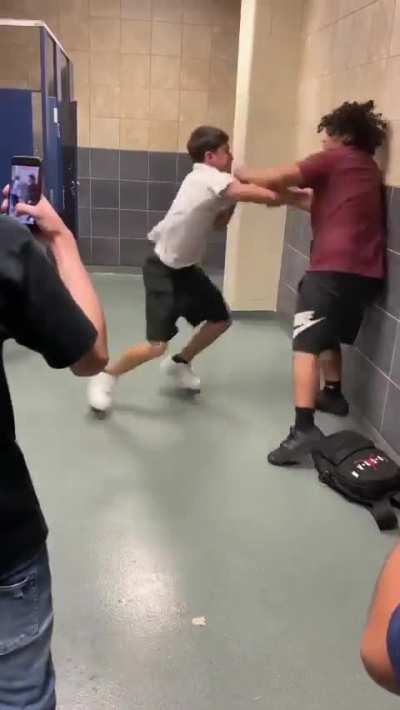 Boxer vs bigger guy