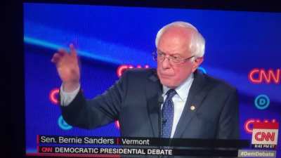 Bernie Sanders pulls a DYKWIA at tonight&rsquo;s Democratic primary debate