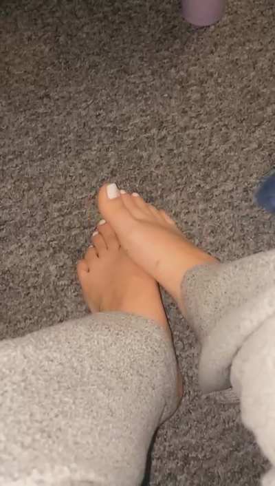 Fresh white toes.. what do you think? 🥰❤️
