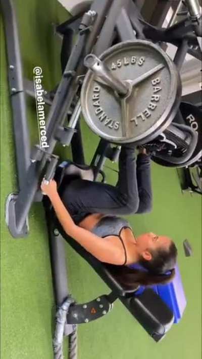 isabela Merced