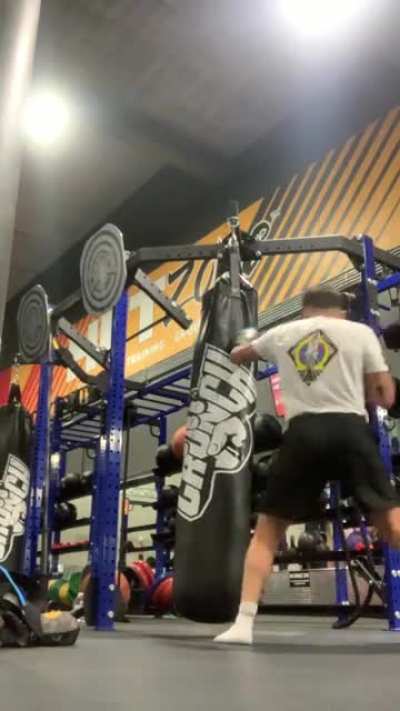 After 8 rounds of technique, finished it up with some relatively high volume combos for burnout 👍🏽