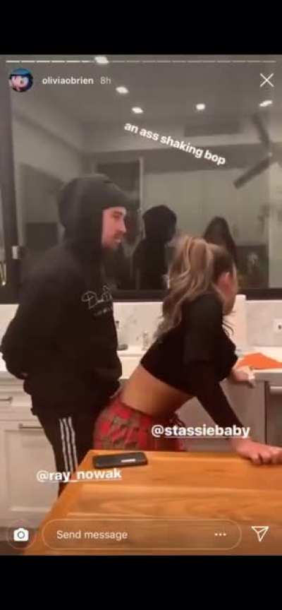 Lap dance