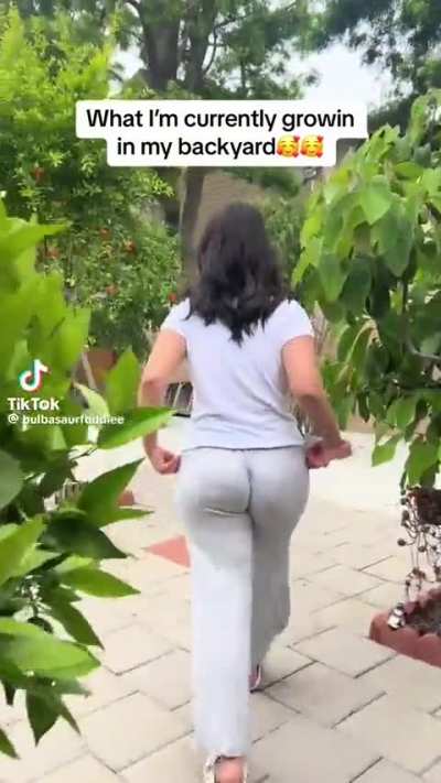 🧟&zwj;♂️🍑