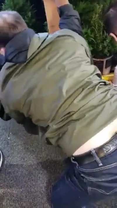 Safeway employees in Portland detain a thief who claims he can&rsquo;t breathe. A bystander records the incident and accuses the employees of being racist