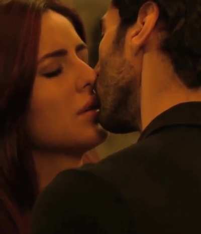 Kiss 1
