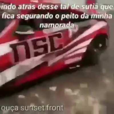 😡