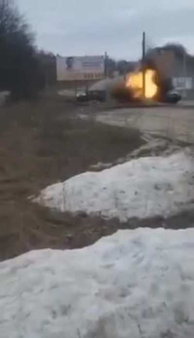Drive occupying tanks into a country defending itself with NLAWs