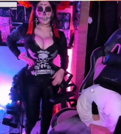 Este ya lo hab&iacute;a subido pero se borr&oacute; junto con varios otros, cuando me banearon la cuenta Reddit de los clips, &iquest;Los vuelvo a subir?