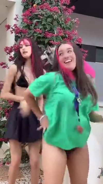 Emily Vick sexy