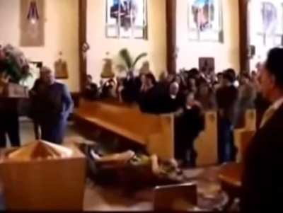 Delivery of new church statue
