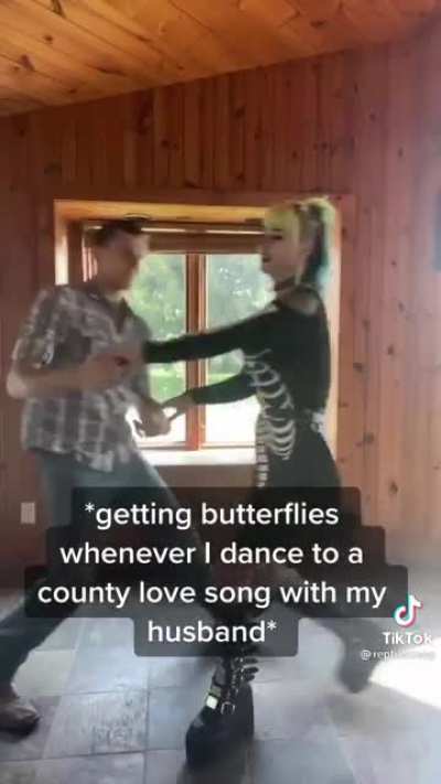 Emo girl and country boy&hellip;