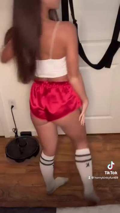 Here&rsquo;s my first spicy TikTok 🥰