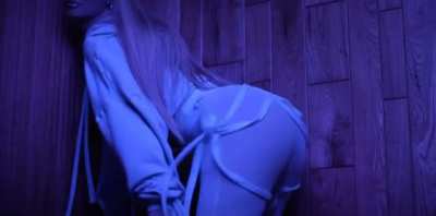 Iggy Azalea knows what we want to see