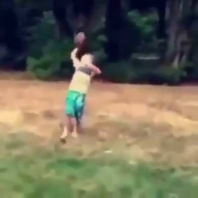 😳